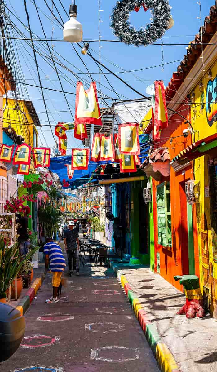 eSIM data plans for Colombia
